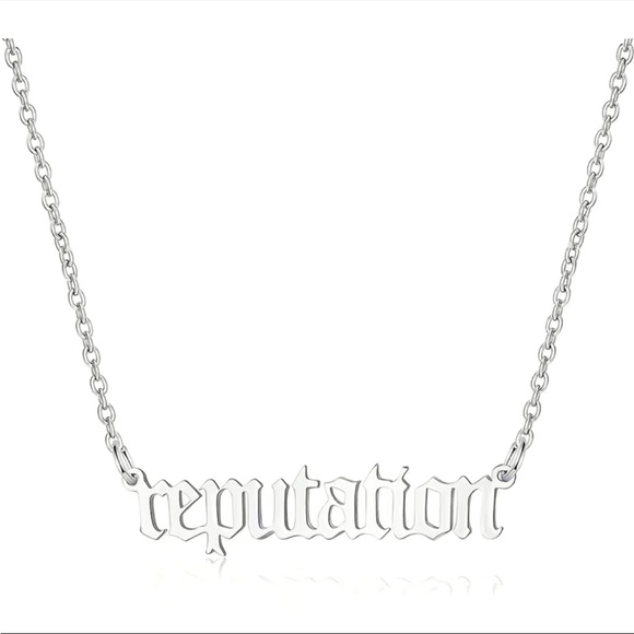 🎵 TAYLOR SWIFT NECKLACES 🎵 - Picture 10 of 16